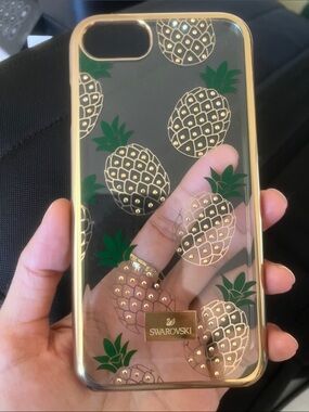 Swarovski Clear Pineapple iPhone 6s/7/8 Case with Gold Accents and Green Leaves